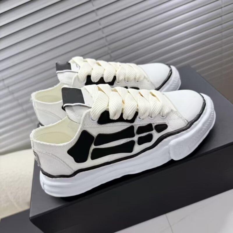 Dissolved Shoes For Both Men A - Sewing Cloth 评论和价格