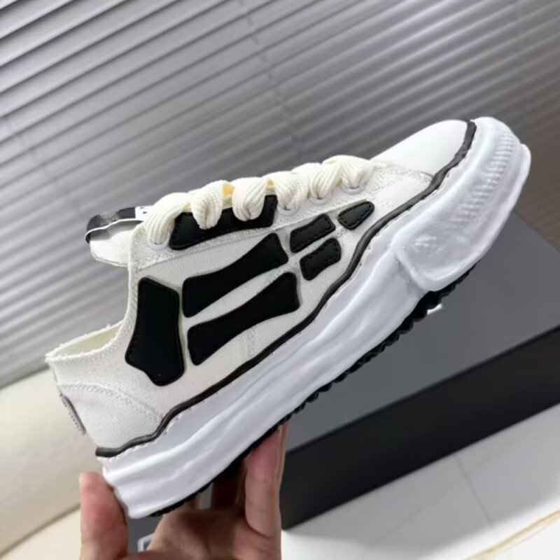 Dissolved Shoes For Both Men A - Sewing Cloth 评论和价格